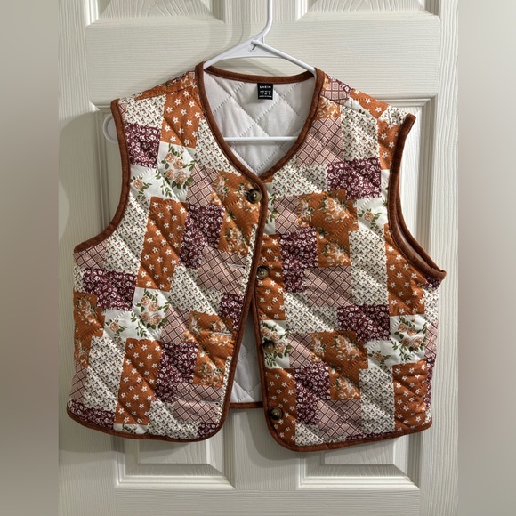 SHEIN Jackets & Blazers - SHEIN Quilted Vest in Cream with Rust Trim